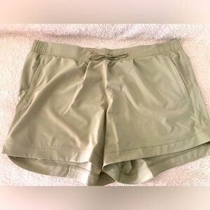 NWT CALIA Womens shorts sz XXL 5” inseam